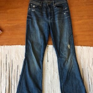 The Mother The Weekender Midrise Fray Jeans Size 28